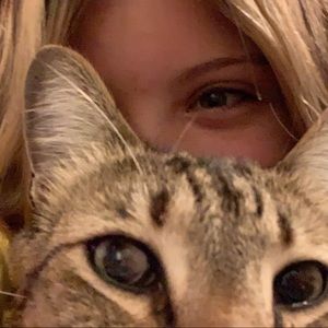 Meet your Posher, Leah